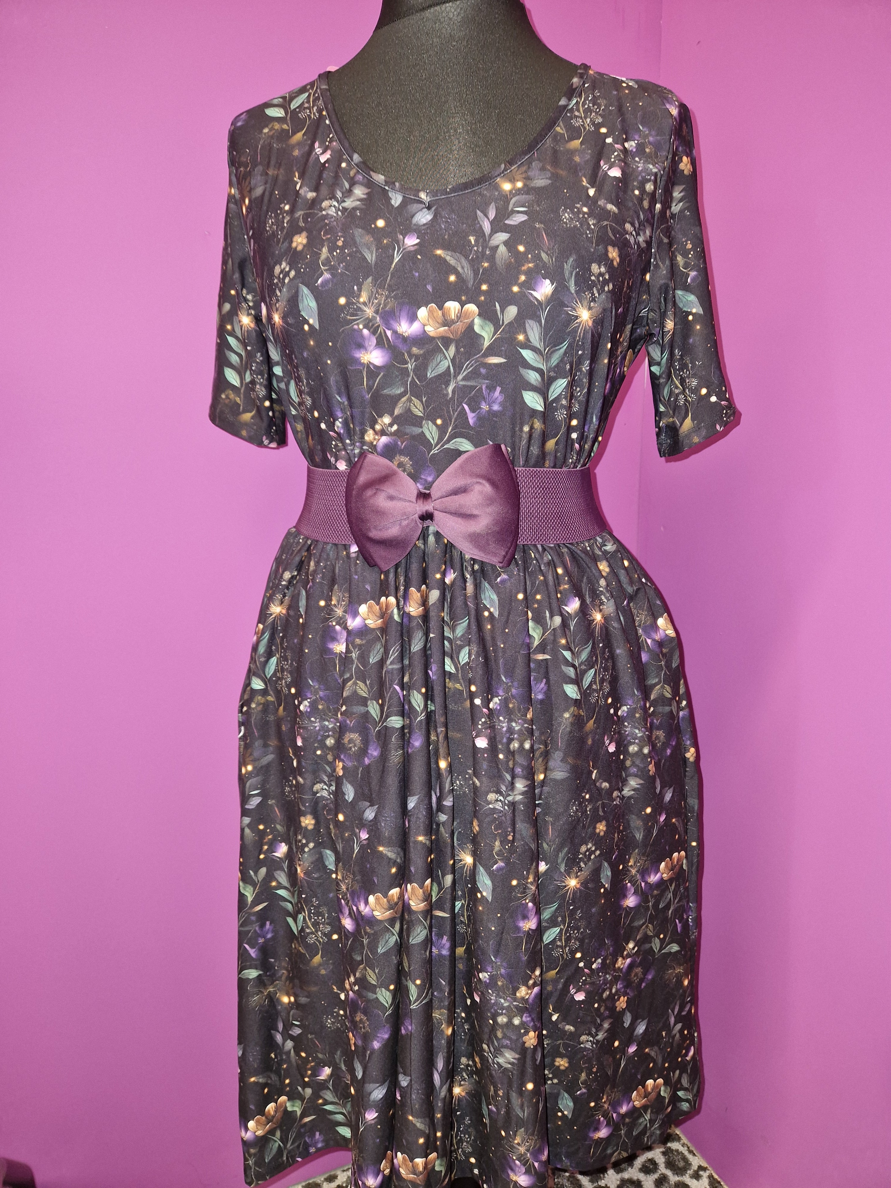 Short Sleeve Tea dress - Purple/Gold Flowers